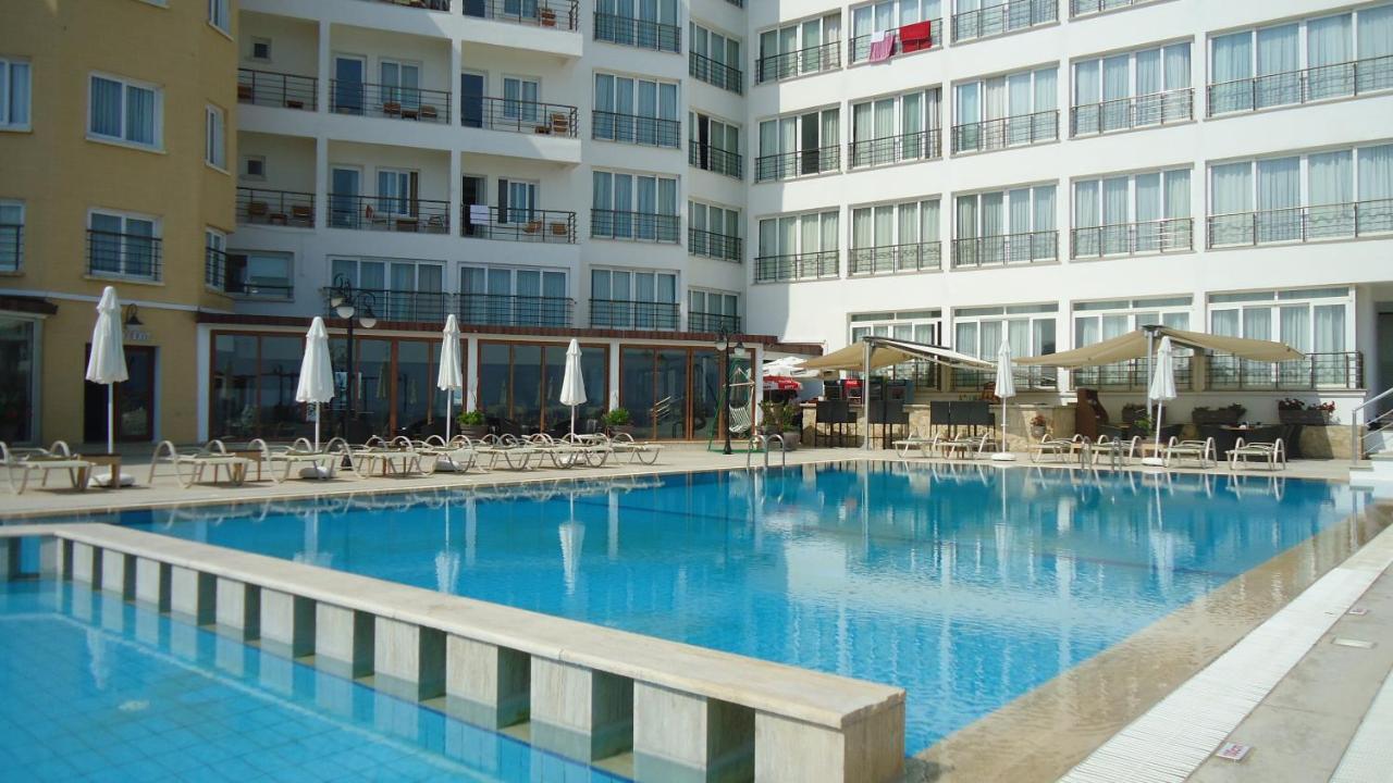 Ada Beach Hotel Krini Exterior foto